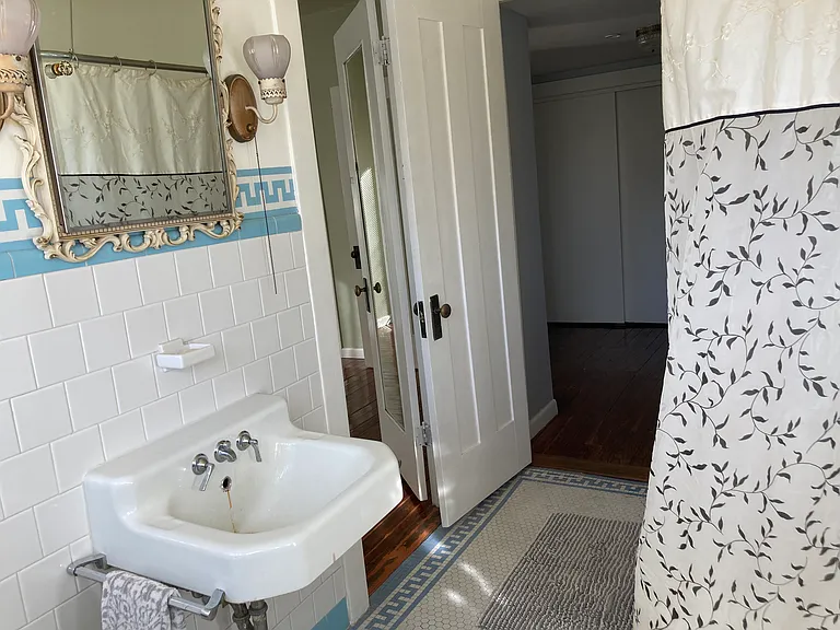 Second floor bath