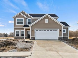 8703 Belmont Woods Blvd, Fort Wayne, IN 46835