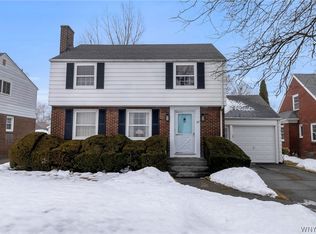 86 Highland Pkwy, Buffalo, NY 14223