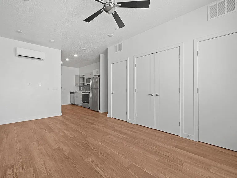 SevenO2 Main Apartments — Photo 96