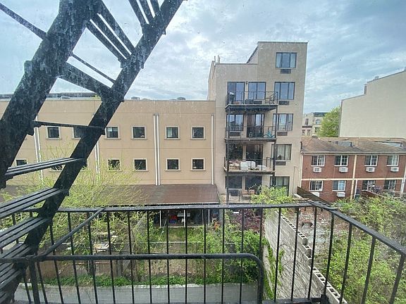 4th image of 654 Saint Marks Ave #E3