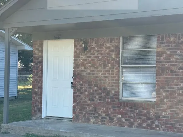 107 Club Ln #B, Conway, AR 72034