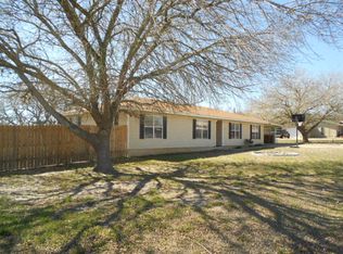 103 Ann Ln E, Kerrville, TX 78028