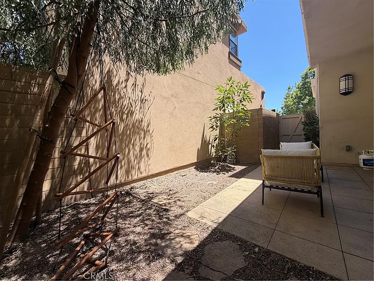 802 Beacon — Photo 27