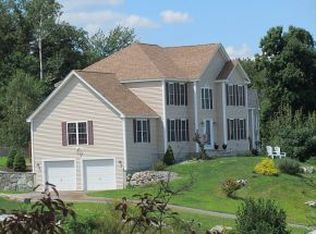 41 Longview Cir, Pelham, NH 03076