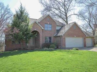 519 Brook Meadow Cir, Evansville, IN