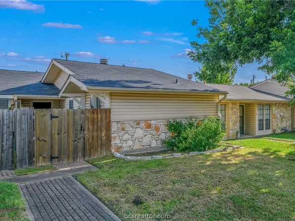 2521 Longmire Dr, College Station, TX 77845