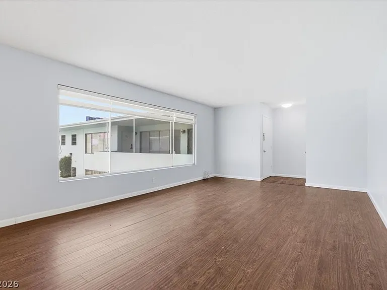 1700 Rexford Dr #209 — Photo 16