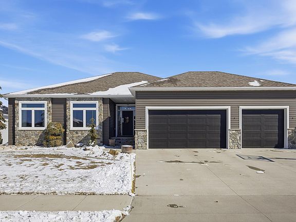 2nd image of 3839 Reserve Dr E