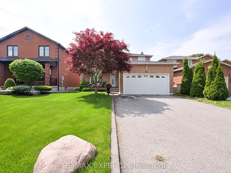 59 Silver Arrow Cres #BASEMENT — Photo 3