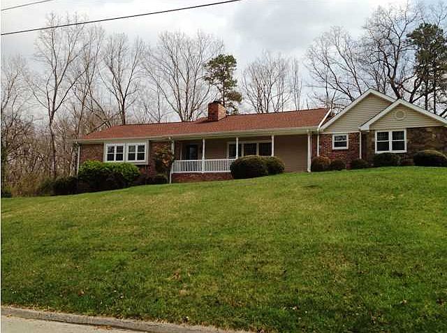 1st image of 2540 Wessex Ln