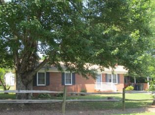 790 Moore Dr, Lexington, NC 27292