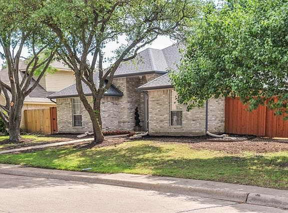 4th image of 731 Austin Dr