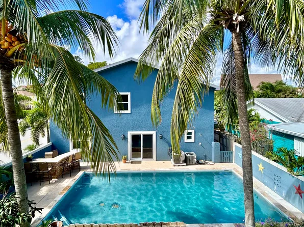 130 S Ocean Breeze St, Lake Worth, FL 33460