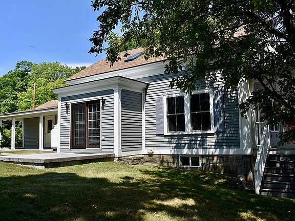 3rd image of 312 School St
