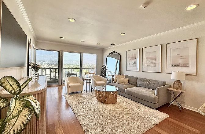 1st image of 101 California Ave Unit 1005