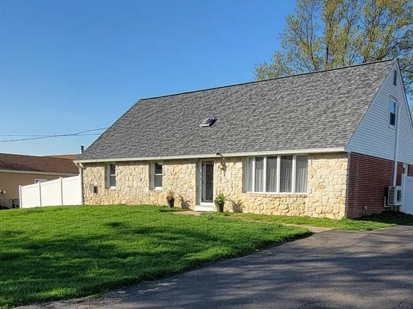 450 Hazel Ave, Feasterville, PA 19053