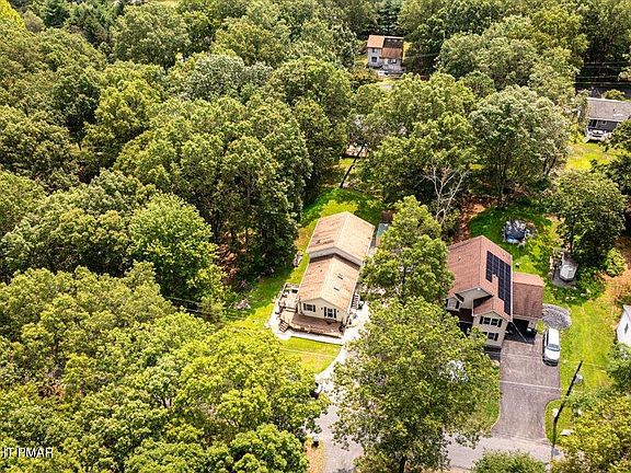 5th image of 110 Carol Rd