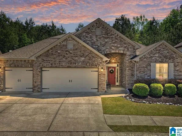 181 Chelsea Station Dr, Chelsea, AL 35043