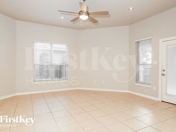 3rd image of 8810 Kallison Arbor