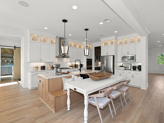 The Belmont II - Kitchen