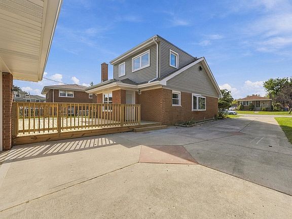 3rd image of 10029 Kedvale Ave