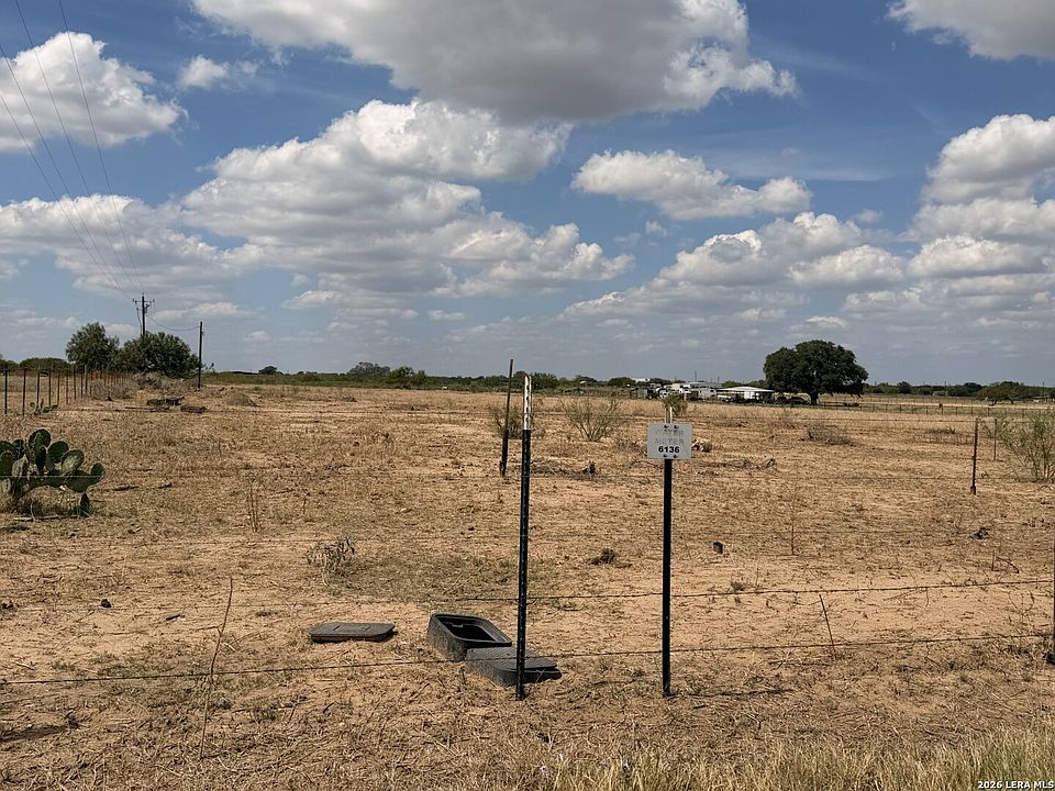 1st image of 000 FM 472 LOT TR 8