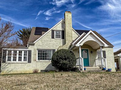 2009 W Main St, Waynesboro, VA, 22980
