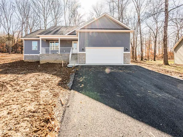 65 Vance Dr, Scottsville, KY 42164