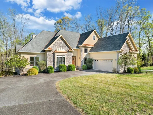 85 Cedar Bay Rd, Union Hall, VA 24176