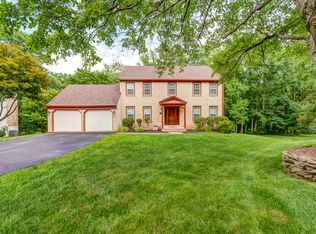 9201 Wyeth Ln, Burke, VA 22015