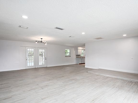 3rd image of 7031 Delora Dr