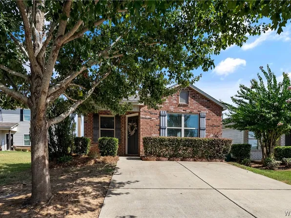 16404 Waterbury Ln, Moundville, AL 35474