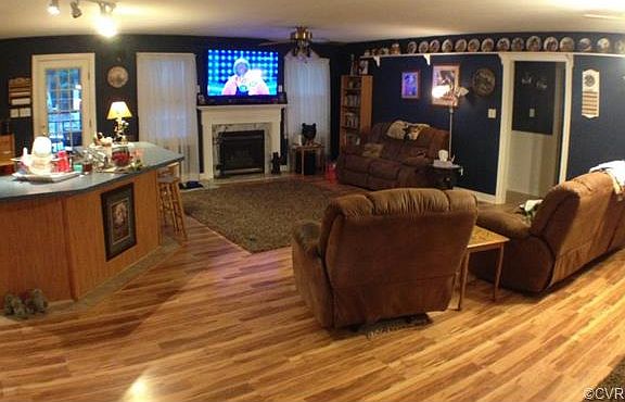 3rd image of 17283 Burchett Ln