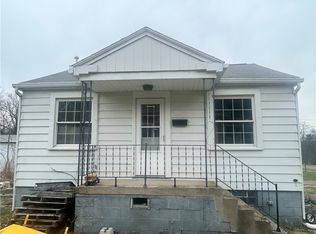 3079 McClelland Ave, New Castle, PA