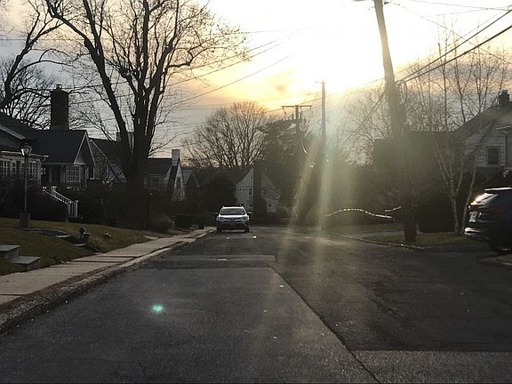 4th image of 12 Manor Ln
