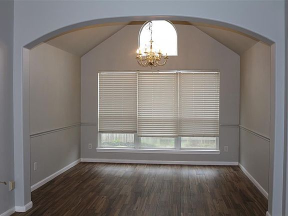 4th image of 11118 Creekline Meadow Ct