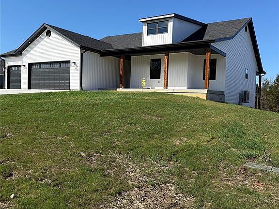 3rd image of 1817 Vadie Ave