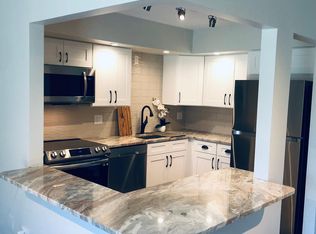753 S Dwyer Ave APT A, Arlington Heights, IL 60005