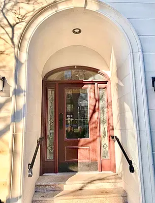 Rented by RealTegrity NY LLC | media 16