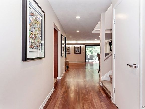 4th image of 28 Chestnut Ln