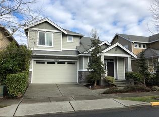 19216 NE 68th Way, Redmond, WA 98052