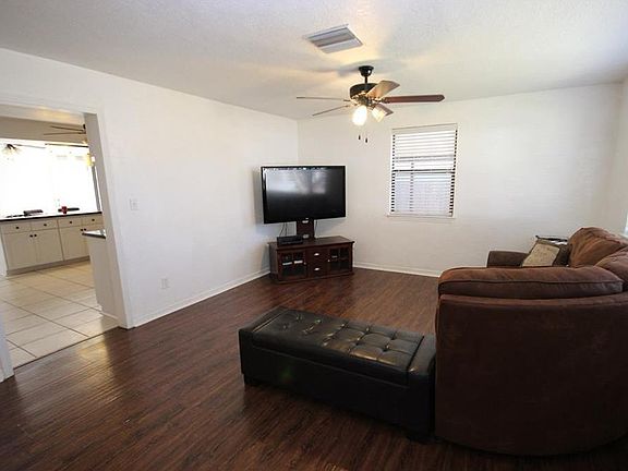 4th image of 6089 32nd St N