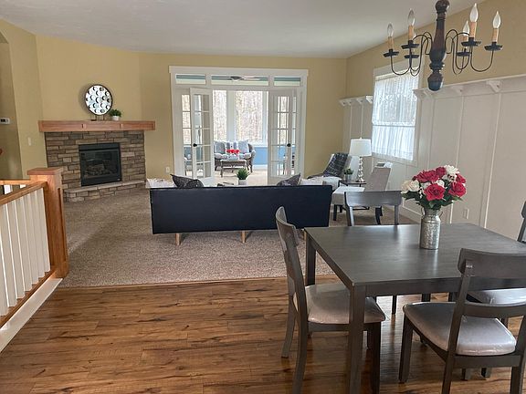 2nd image of 4204 Cottage Trl
