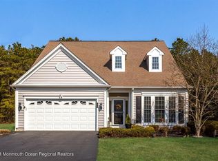 56 Chalfont Ln, Manchester Township, NJ 08759
