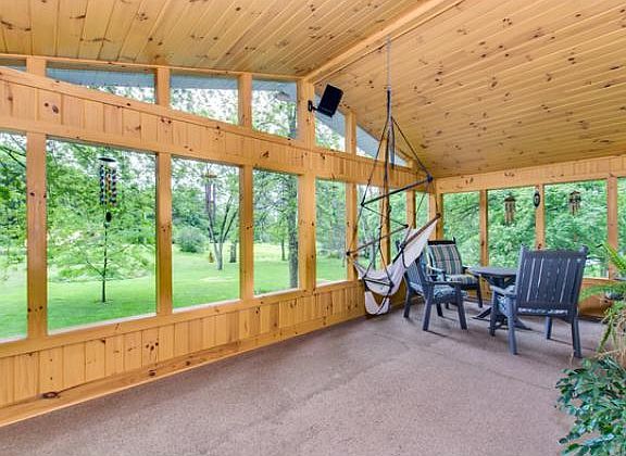 5th image of 9065 Howard Lake Dr NE