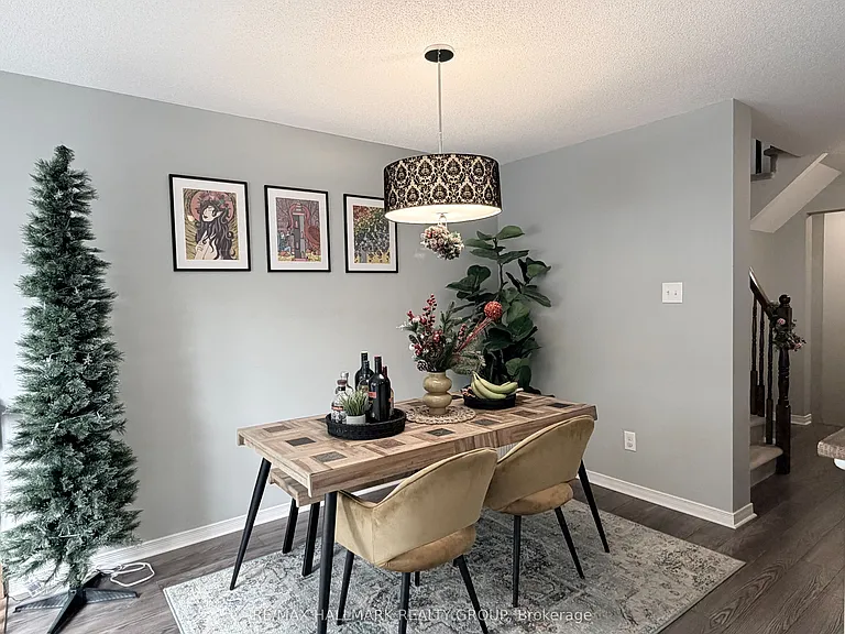 304 Applecross Cres — Photo 5