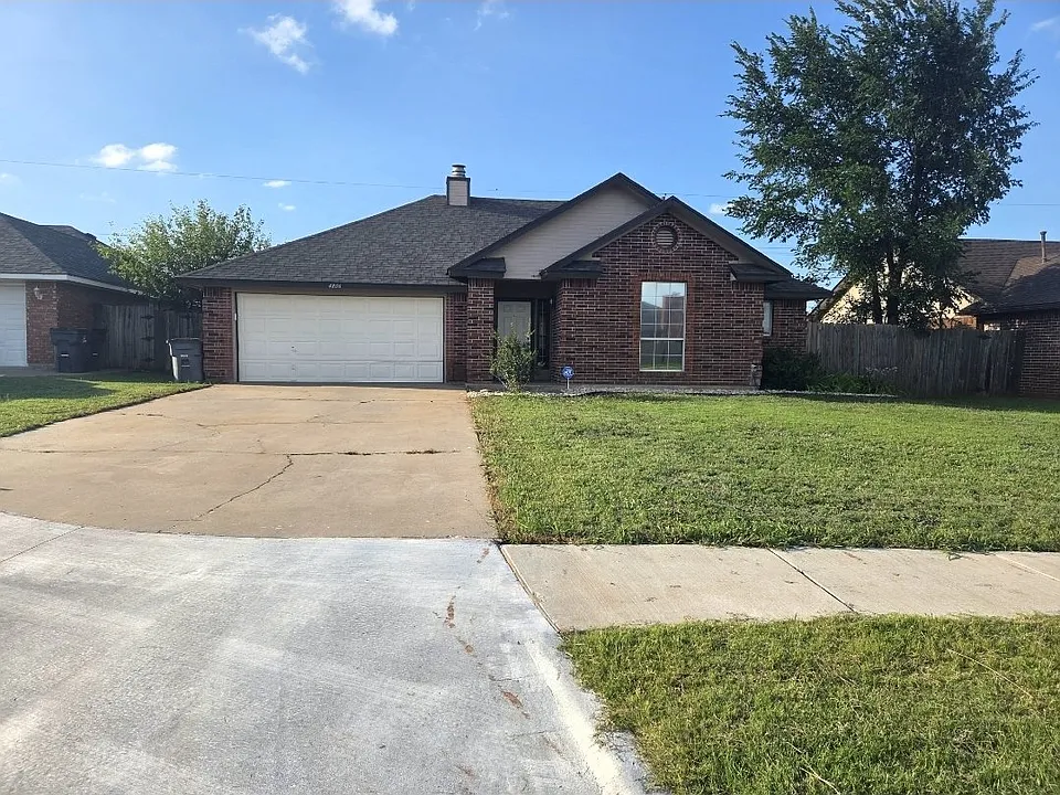 4806 SE Redbud Pl
