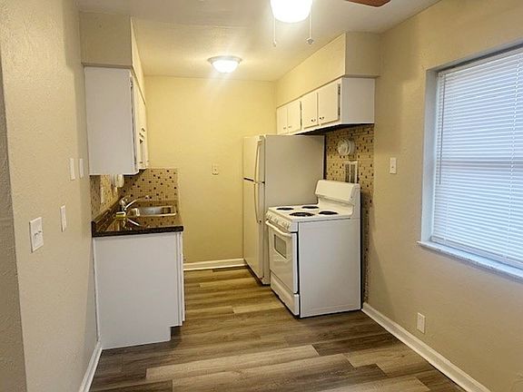 3rd image of 4718-4720 Nebraska Ave #6