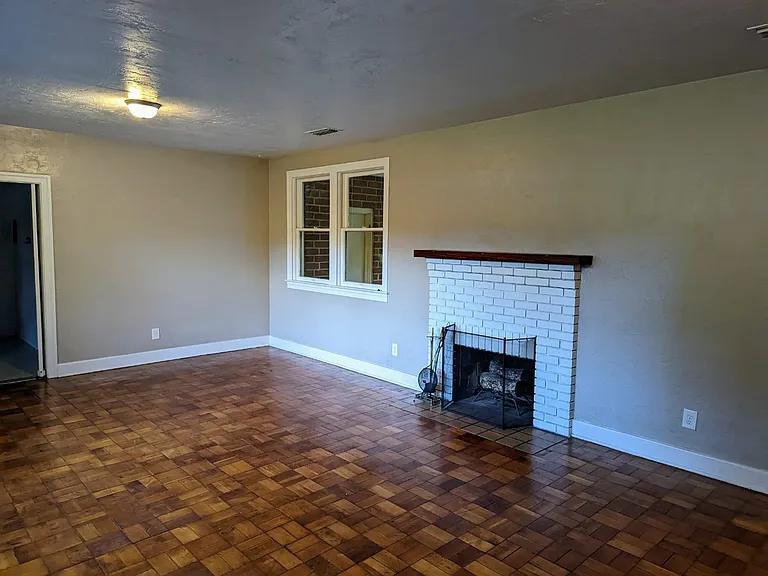 1005 NW 13th Ave — Photo 5